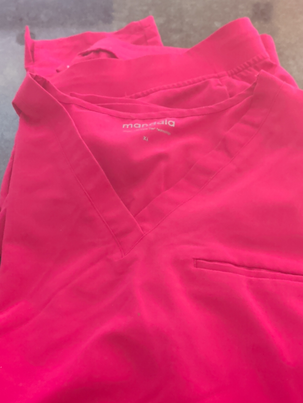 mandala Pink V-Neck Top XL And Pants